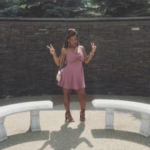 Meet your Posher, Renika